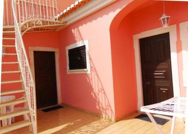 Saraiva'S Guest House Lagos